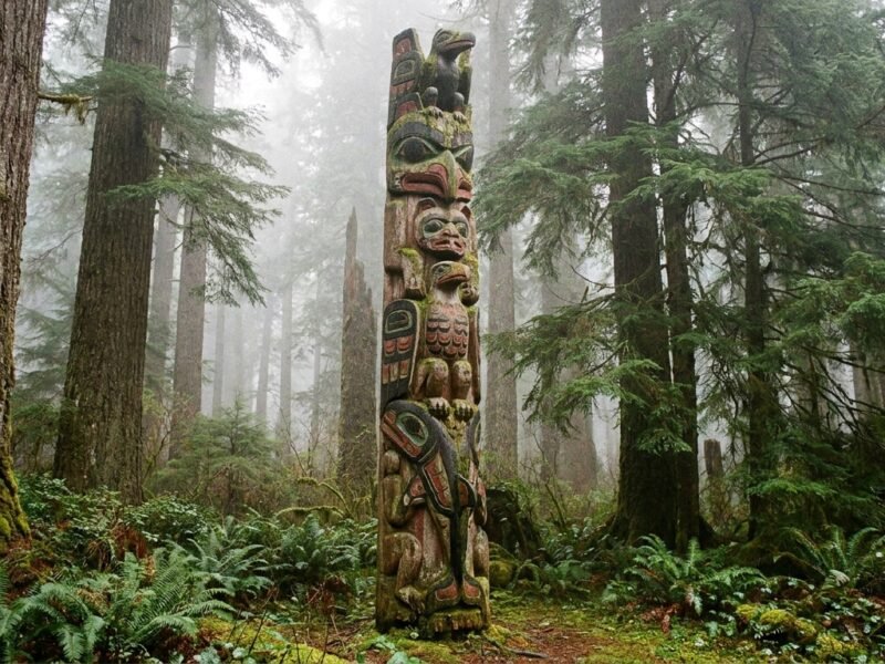 totems-amerindiens-histoire-2025.png